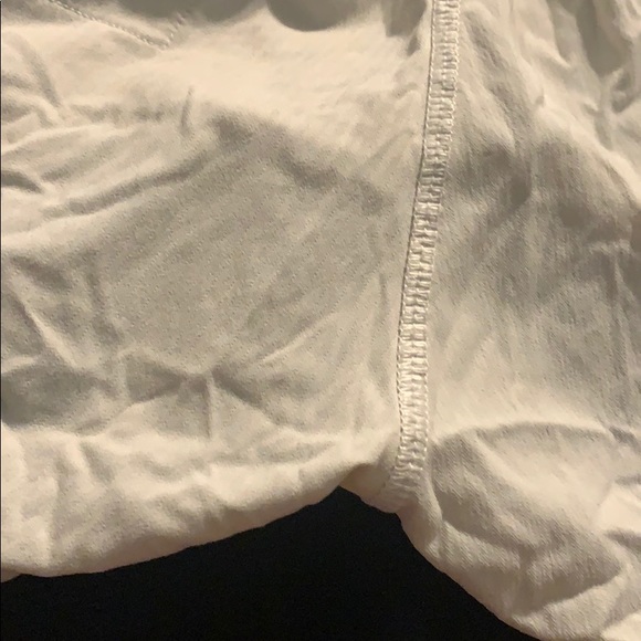 White lululemon shorts - Picture 4 of 6